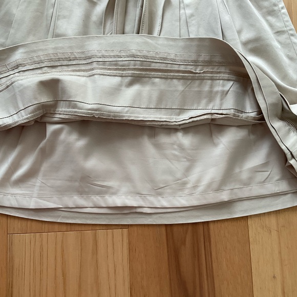 White House Black Market Pleated Khaki Belted Skirt, Size 6. - Picture 5 of 8